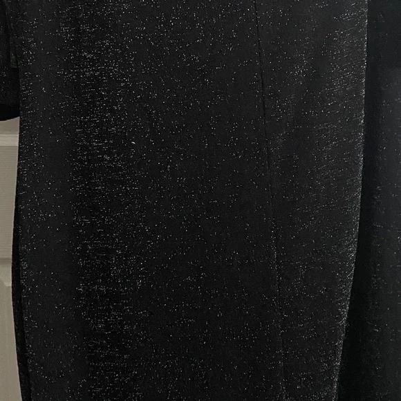 Black Short Sleeve Dress - Picture 4 of 4